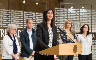 Artistas, programadores, empresarios y promotores musicales participan en Villafranca de los Barros en las Jornadas Profesionales de la Música